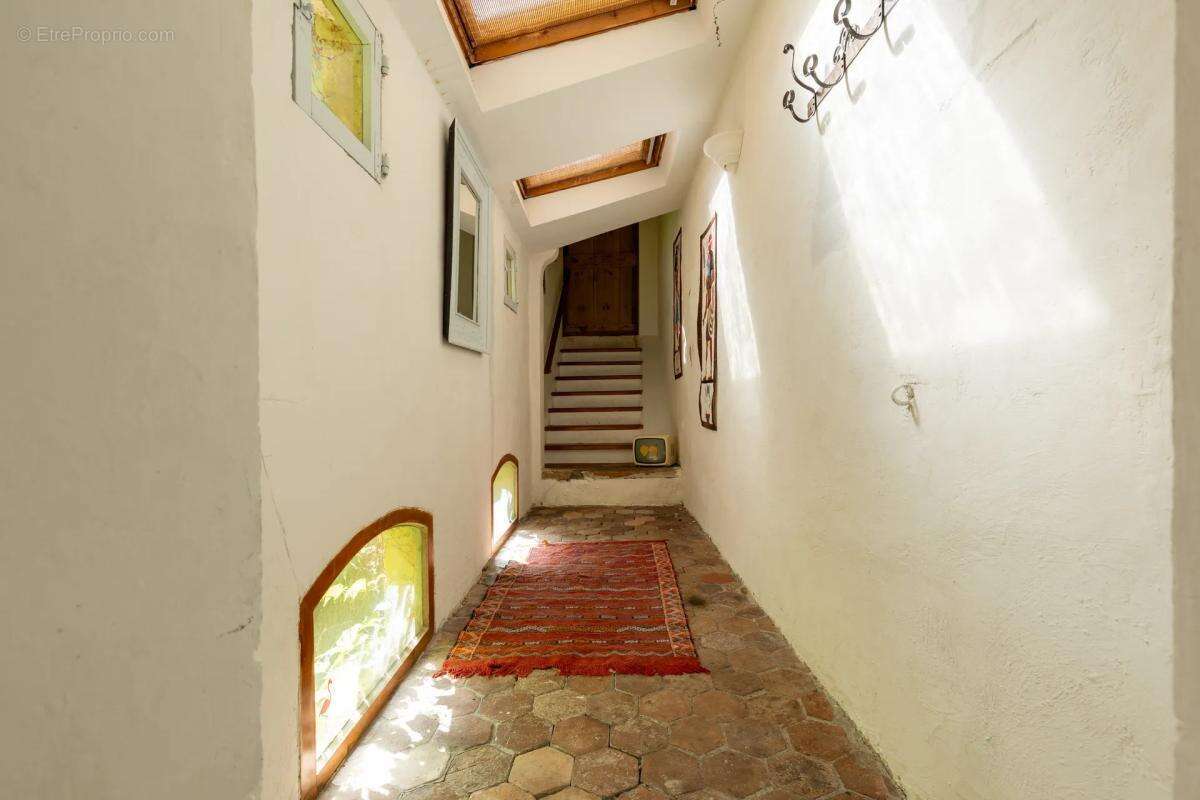 Hôtel particulier de 12 pièces de 385 m² à Tarascon - photo 18