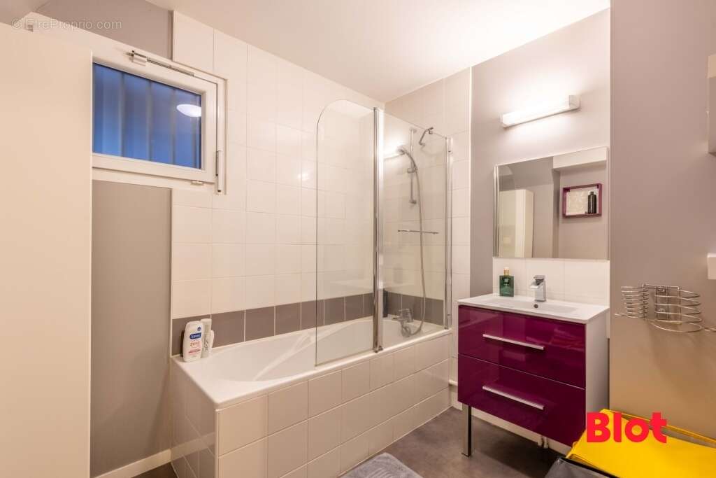 Appartement à THORIGNE-FOUILLARD