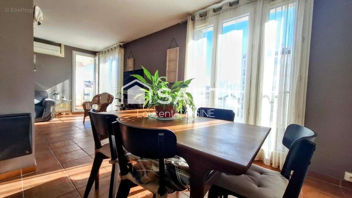 Photo 4 - Appartement à MARSEILLE-3E
