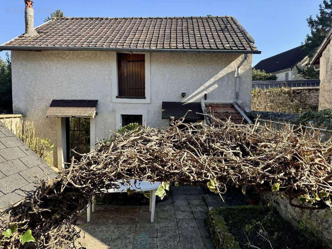 Maison à VETHEUIL
