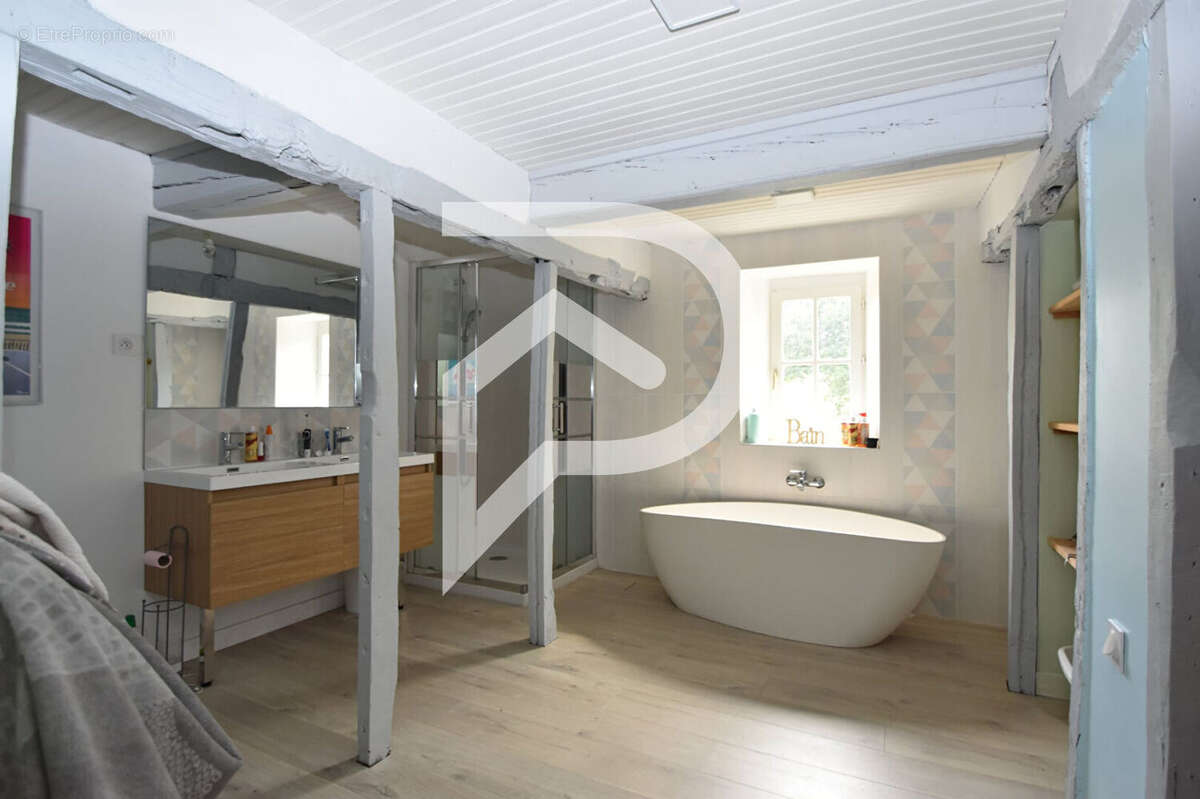 Maison à EUGENIE-LES-BAINS