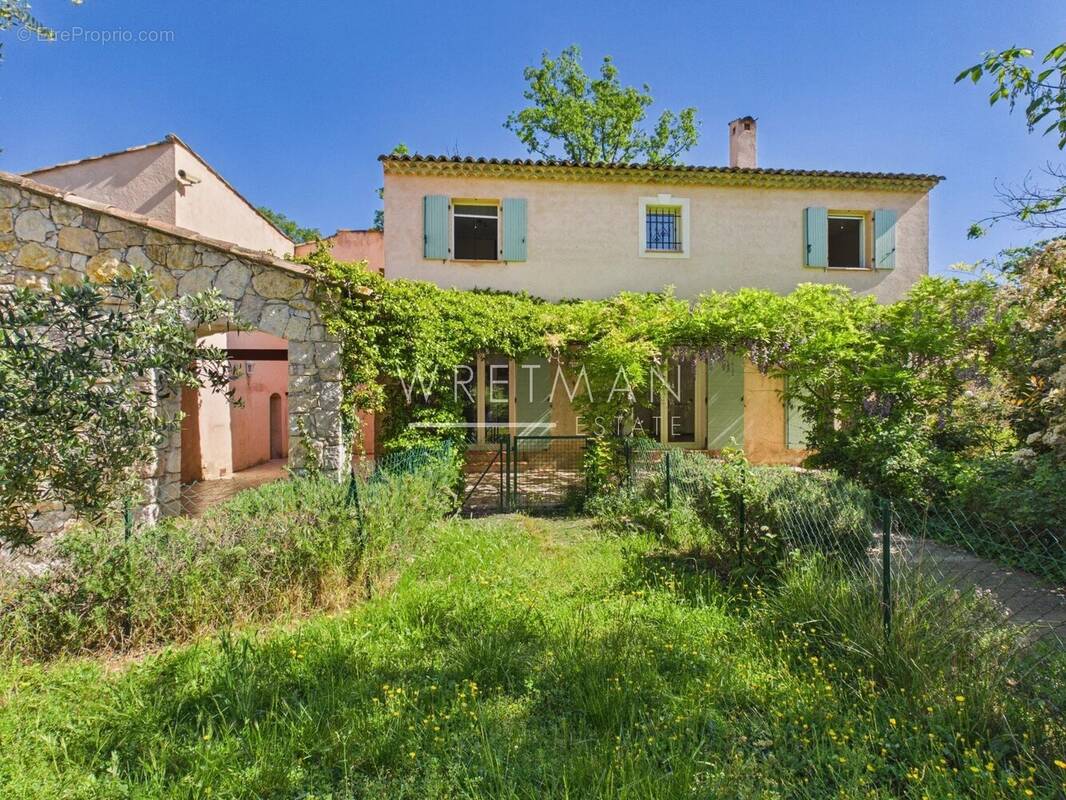 Maison à FAYENCE