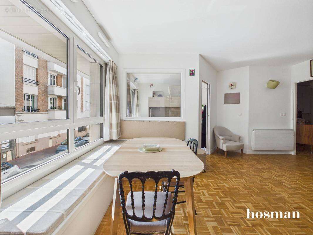Appartement à LEVALLOIS-PERRET