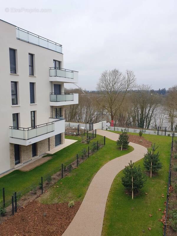 Appartement à SAINT-JEAN-DE-LA-RUELLE
