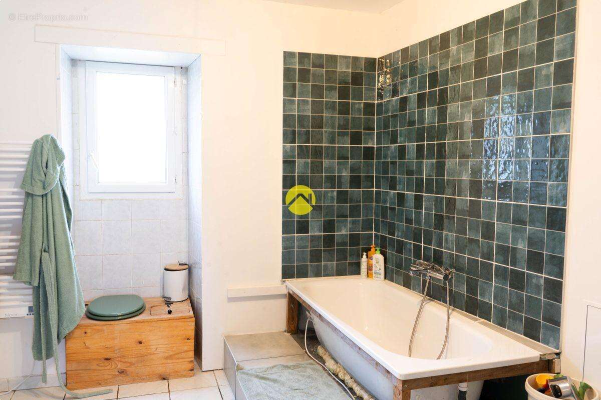 Maison à SAINTE-ALVERE