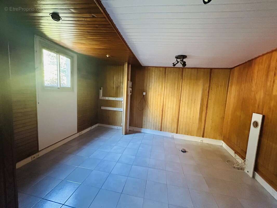 3 Pièces + studio dans maison indépendante - photo 4
