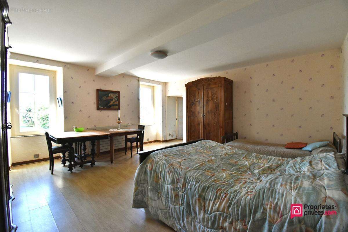 Maison à MAULEON