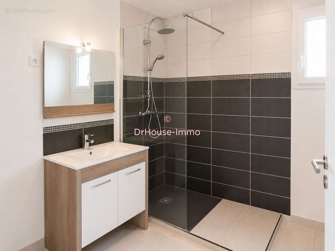 Maison 140 m² à La Chevallerais  - photo 2