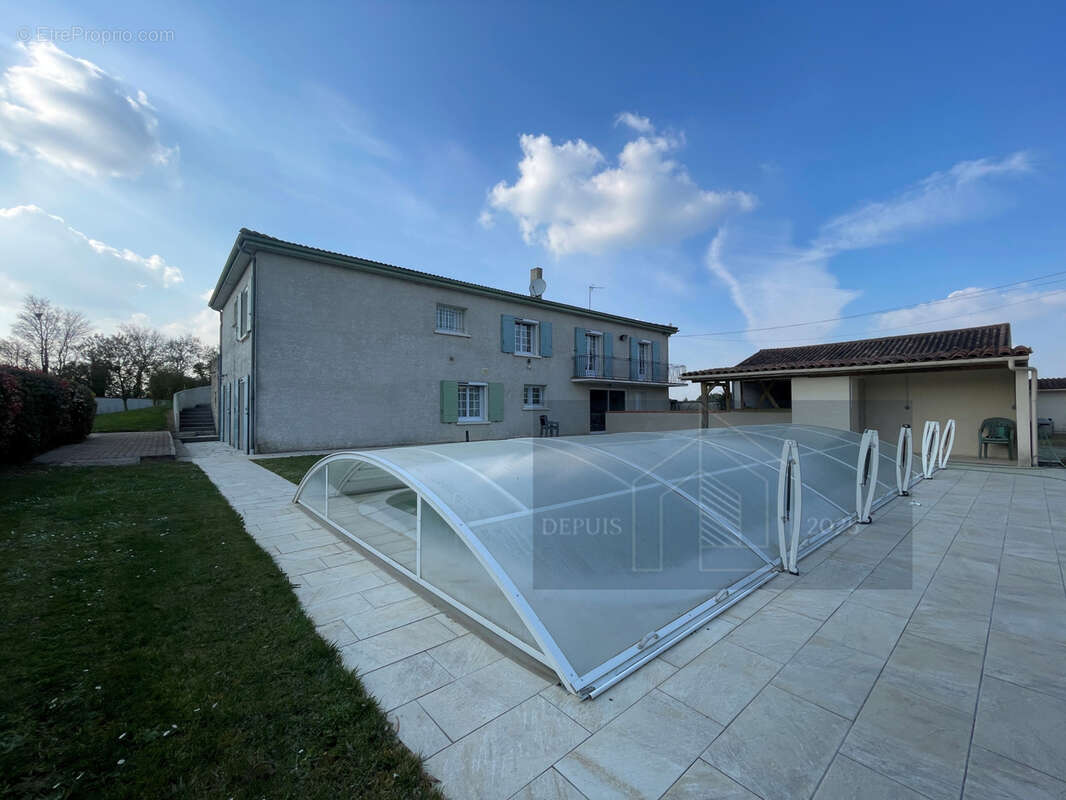 Maison à PAILLE