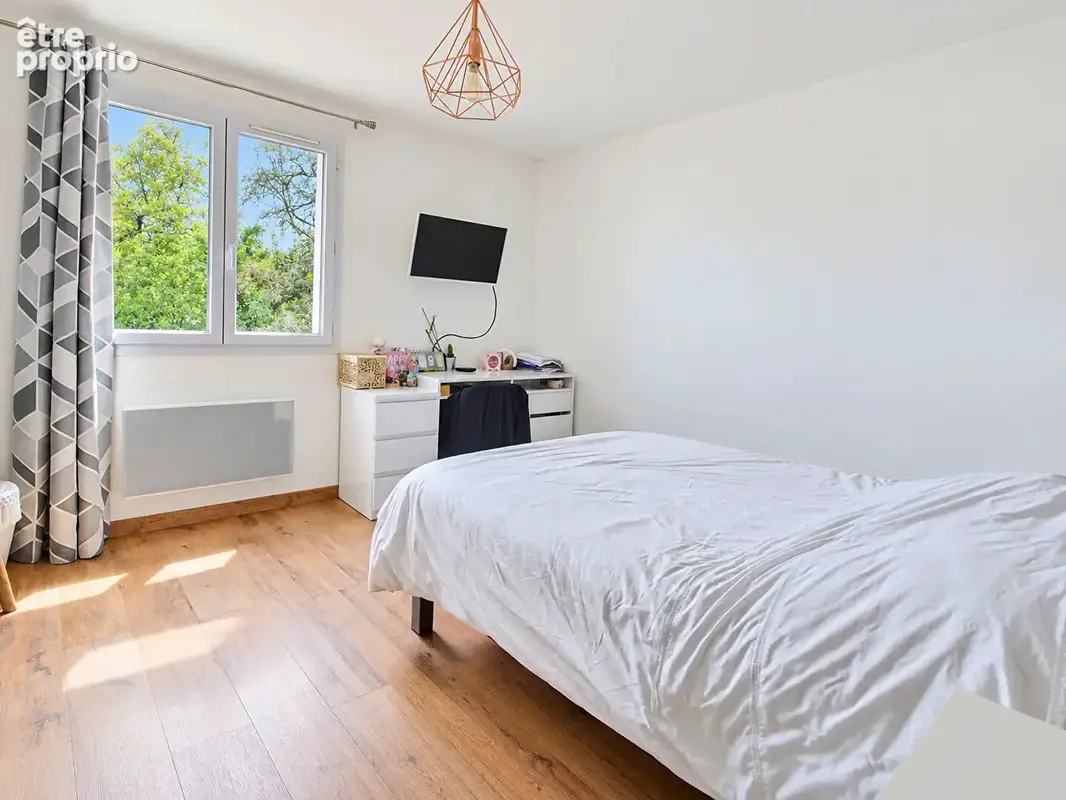 À vendre à Forcalqueiret  - Villa  170 m² + studio indépendant et piscine chauffée - photo 7