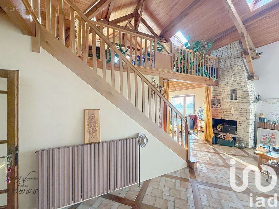 Photo 4 - Maison à SAINT-ETIENNE-DE-CROSSEY