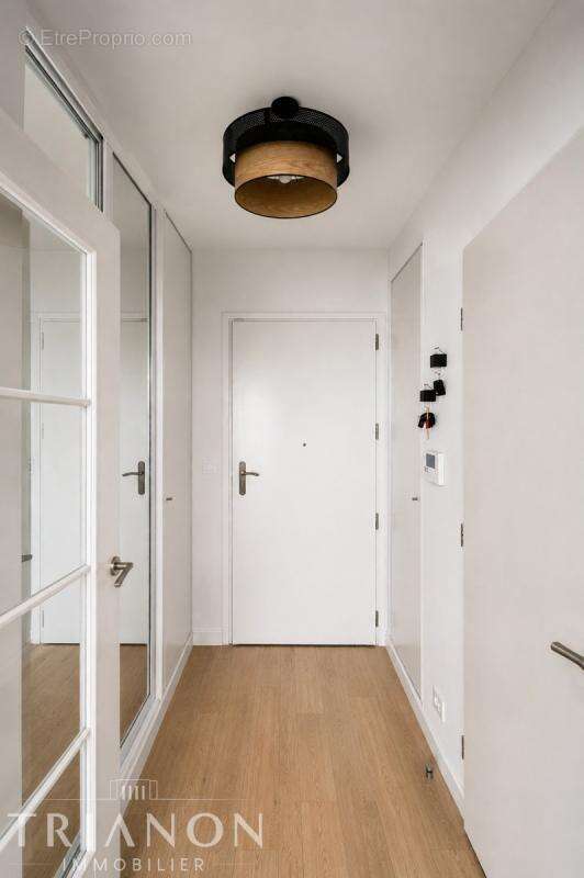 Appartement à SURESNES