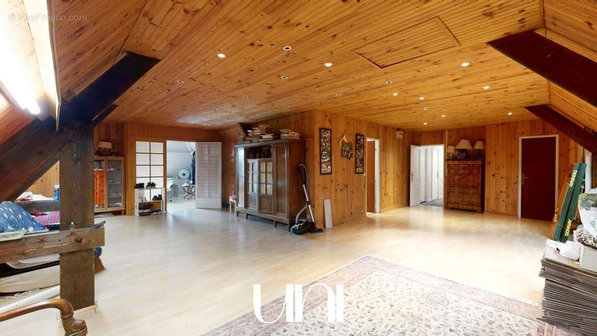 Maison à BRETTEVILLE-SUR-ODON