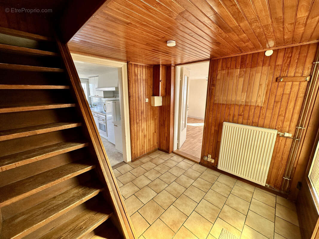 Maison à STEINBRUNN-LE-HAUT