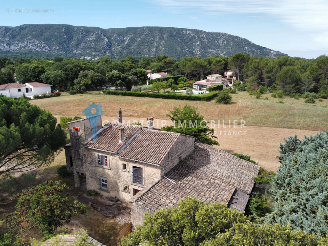 Maison à MAUBEC