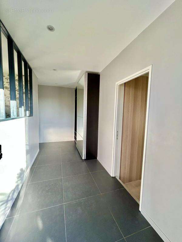 Maison à SAINT-GENIX-SUR-GUIERS