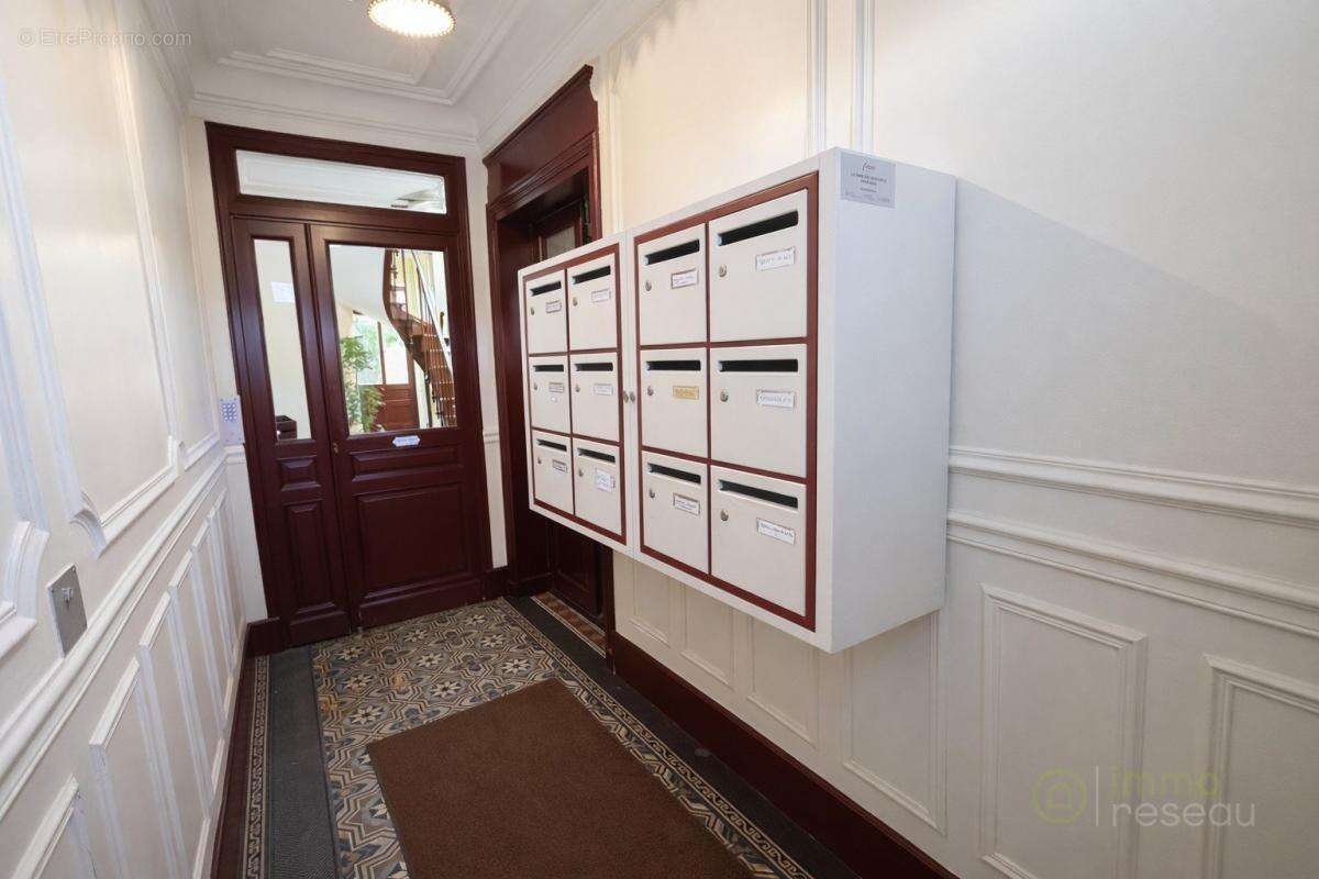 Appartement à MONTROUGE