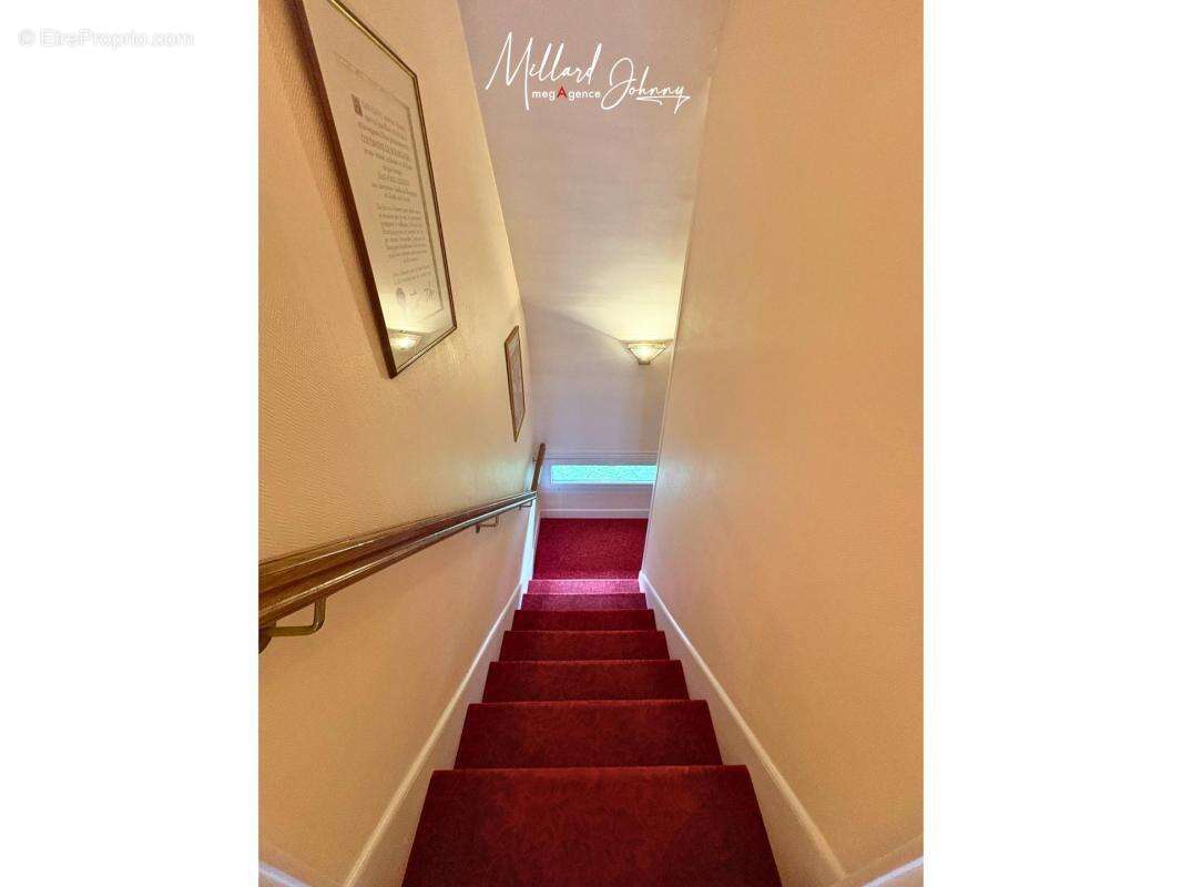 Maison à SAINT-LEGER-SUR-DHEUNE