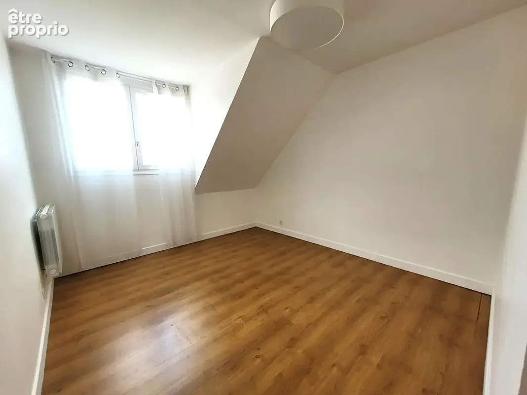3 pièces à Limay Centre ville, 2 chambres avec parking en s/sol et cave - photo 6