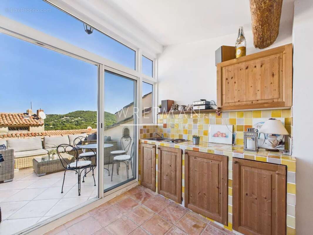 Maison à LA GARDE-FREINET