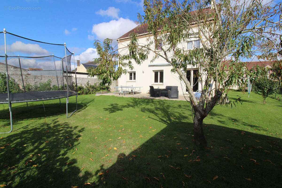 Maison à ABLIS