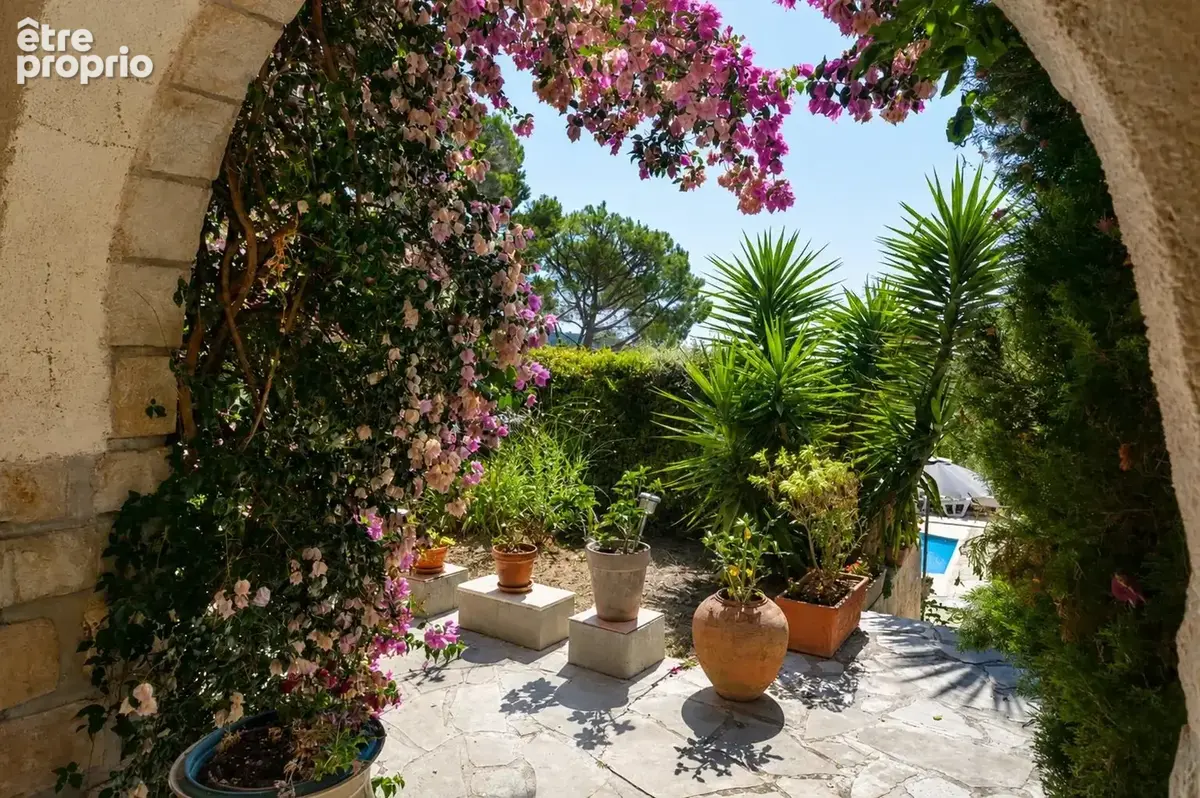 Maison 10 pièces 289 m² à vendre à Roquefort-Les-Pins (06330) - photo 4