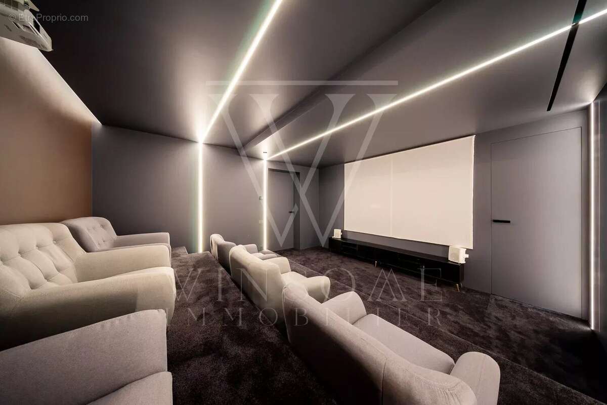 Maison à VILLENEUVE-LOUBET