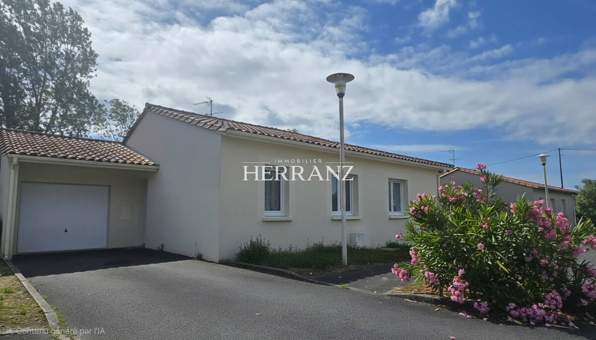 Maison à PINEUILH