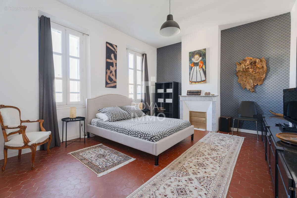 Maison de maître d’exception au Mourillon   220 m2 habitables avec double garage - photo 6