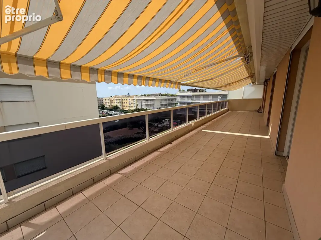 'Les Vespins' Superbe 3 Pièces vaste terrasse garage double - photo 9