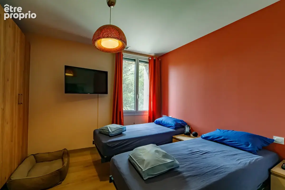 Mas rénové avec terrasse - jardin, garage et studio indépendant - 427000 euros - photo 8