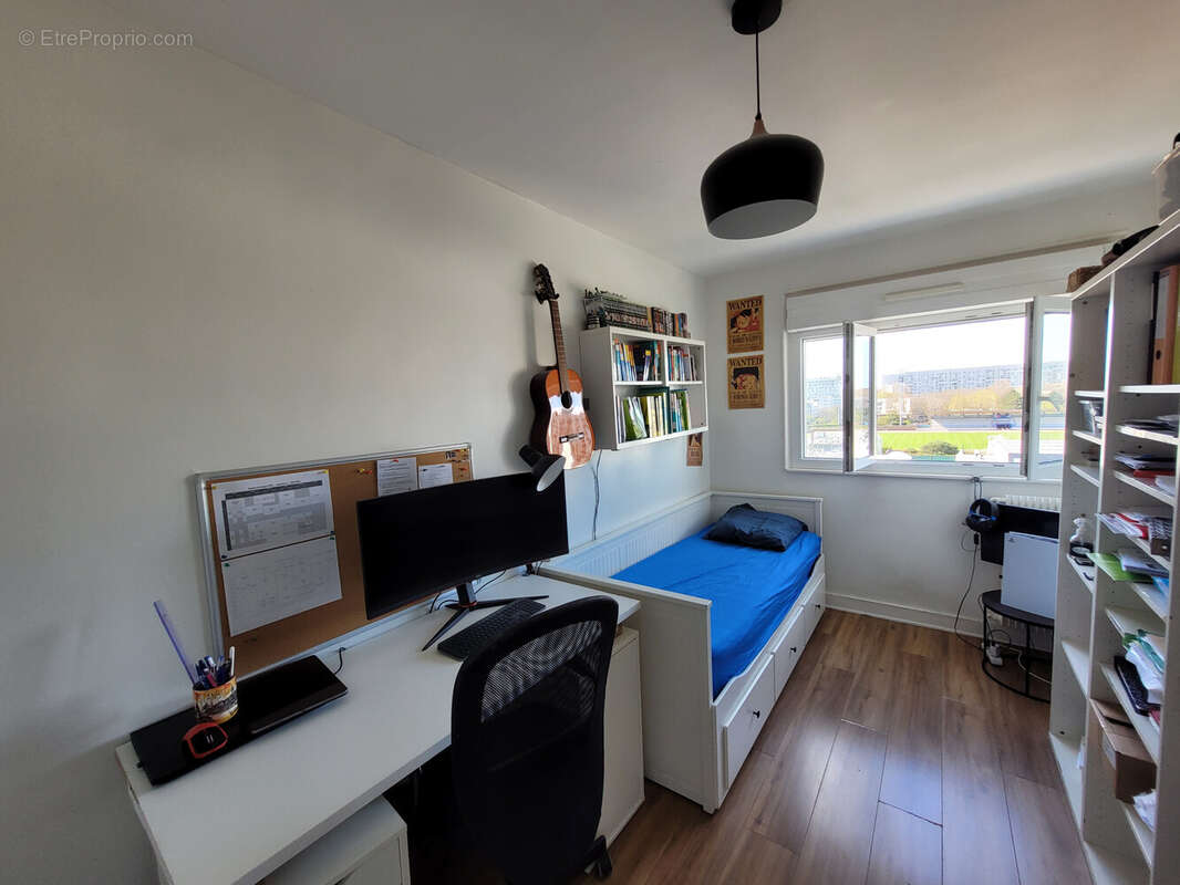 Appartement à VILLENEUVE-LA-GARENNE