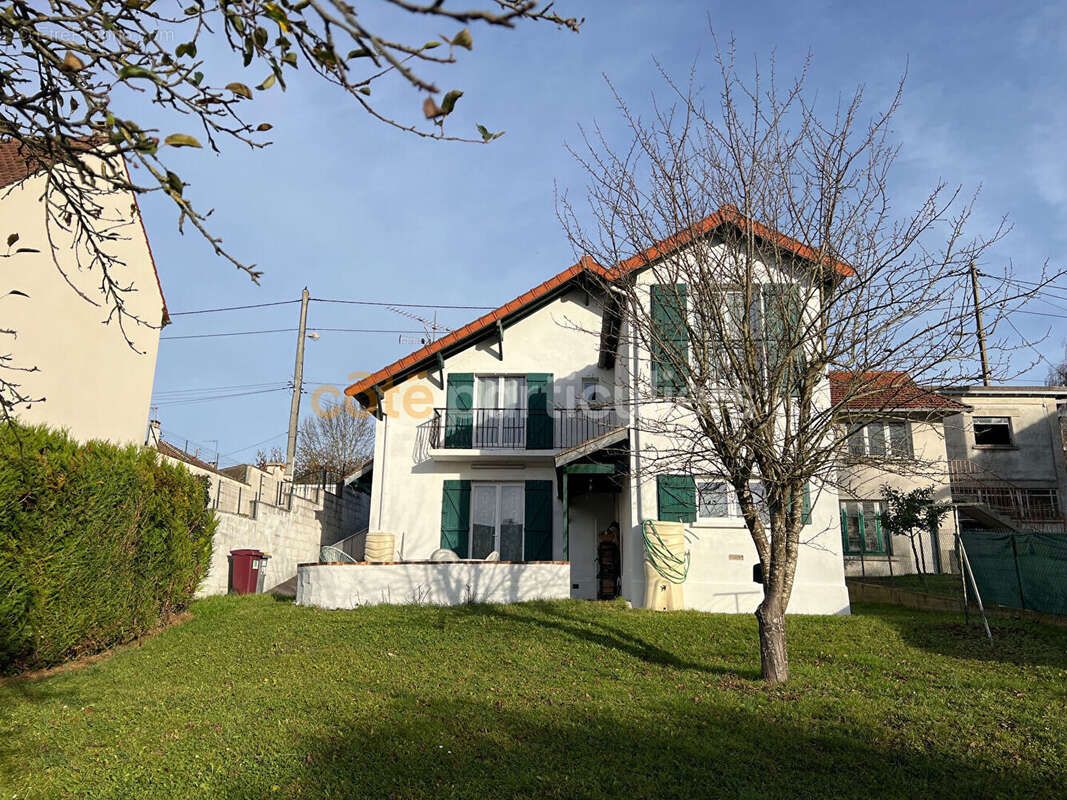 Maison à THORIGNY-SUR-MARNE