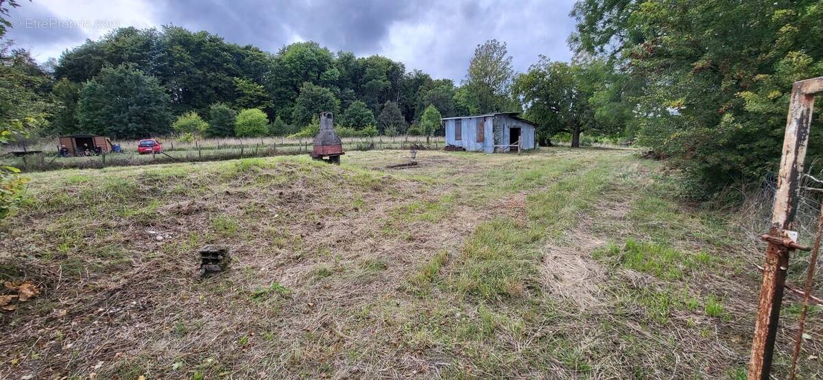 Terrain à SAVONNIERES-DEVANT-BAR