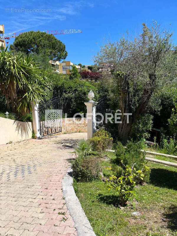 Maison à VILLENEUVE-LOUBET