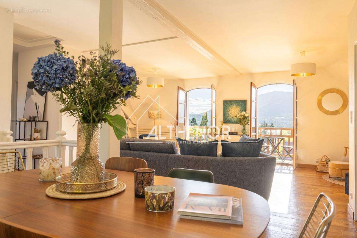 Appartement à MENTHON-SAINT-BERNARD