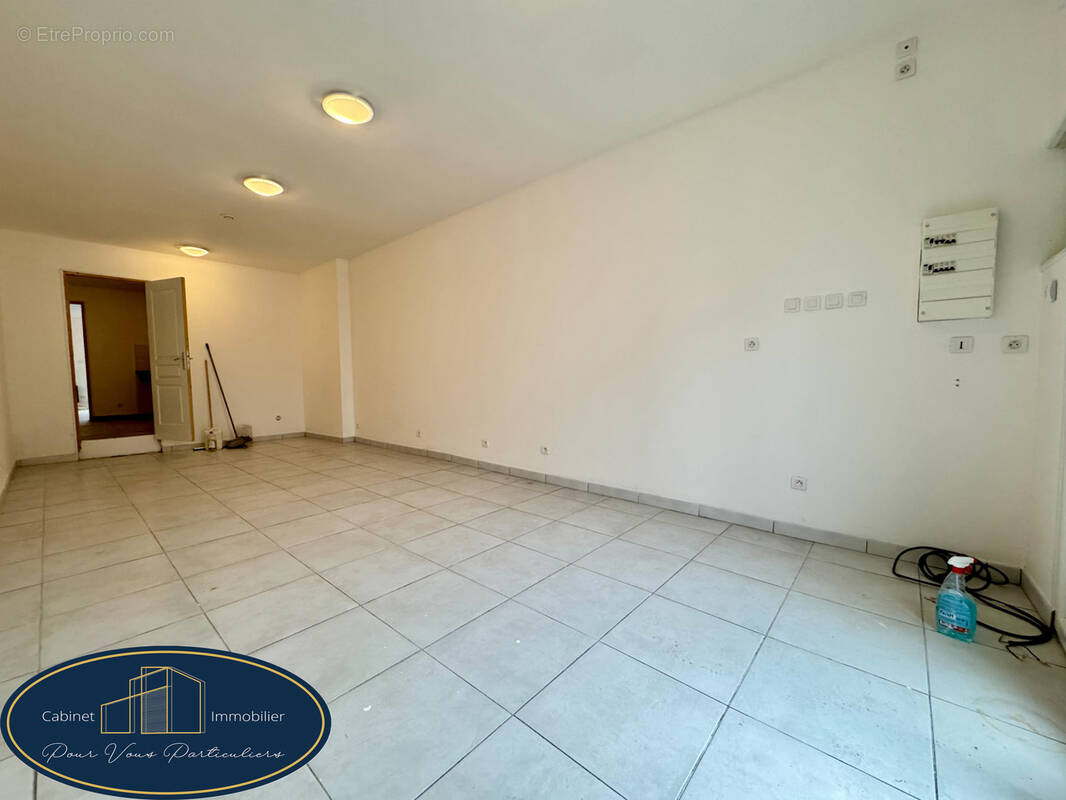 Commerce à HAULCHIN