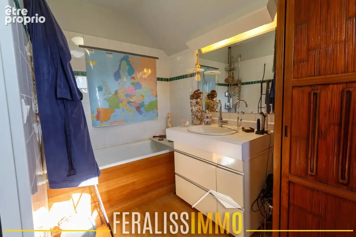 Maison familiale de 122 m2 avec jardin et espace jacuzzi ! - photo 8