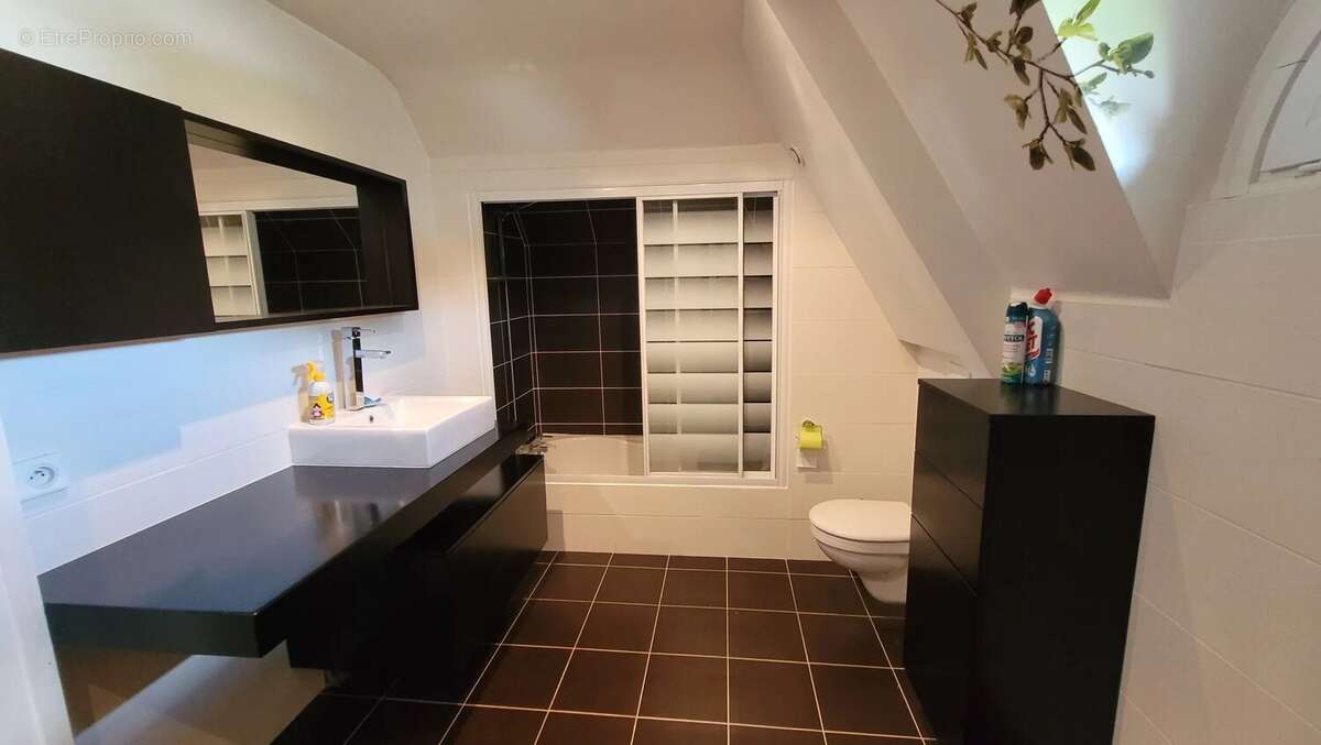 Maison à LE CHAMBON-SUR-LIGNON