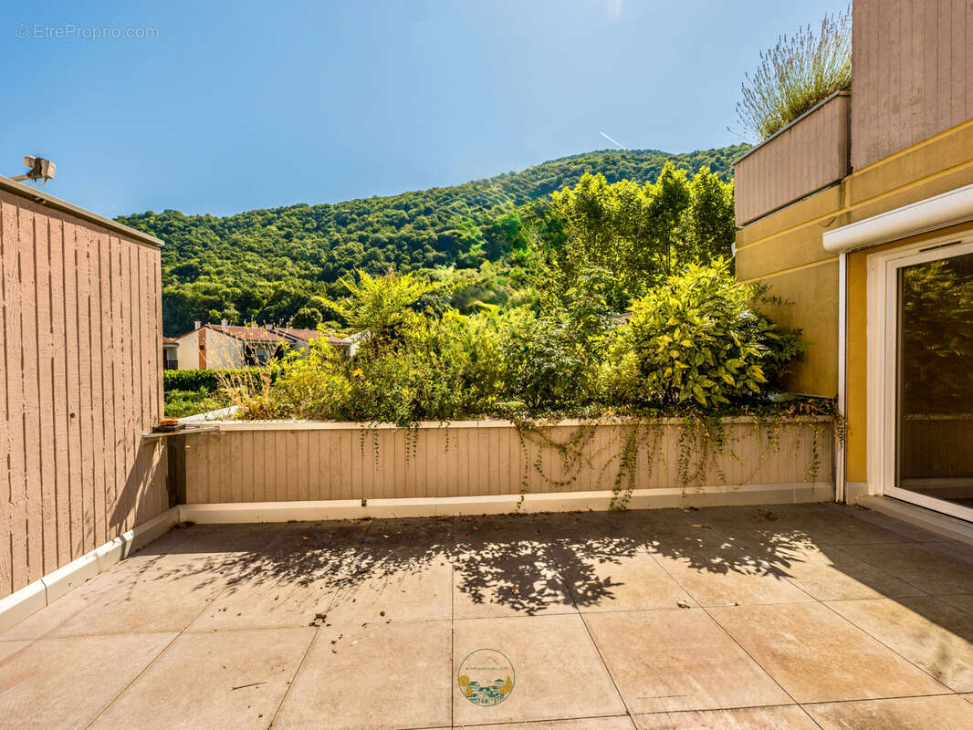 Photo 2 - Appartement à POISAT