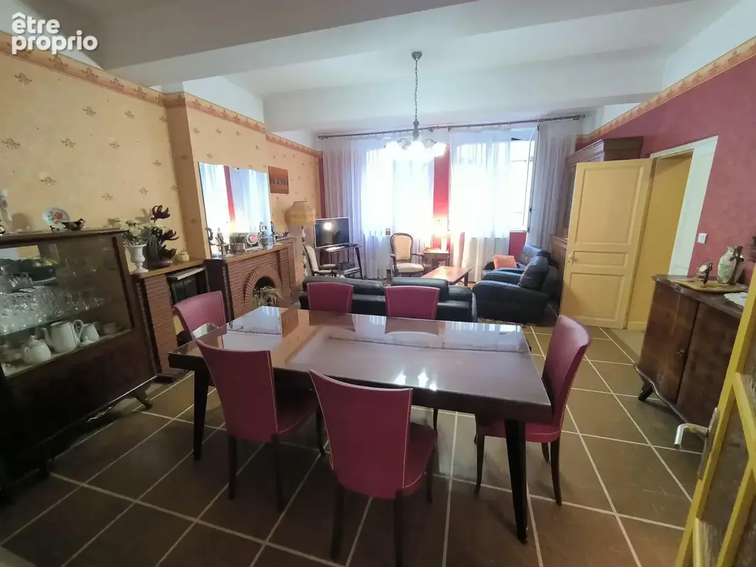 Maison Bourgeoise T6 de 218 m2  en hyper centre avec garage et jardin clos - photo 5
