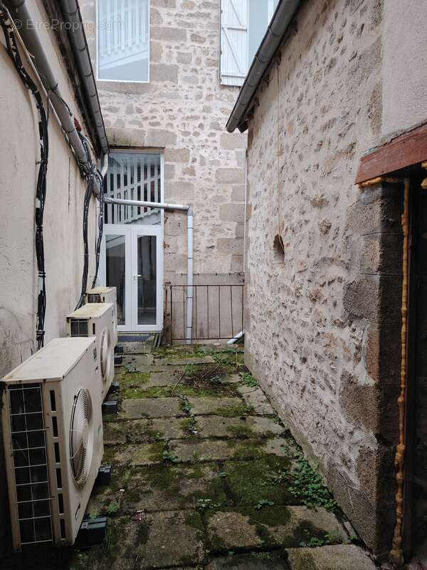 Immeuble de rapport - 3 appartements + 1 local - photo 8