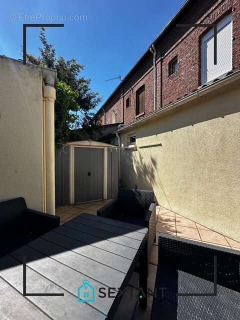 Maison à SAINT-ETIENNE-DU-ROUVRAY