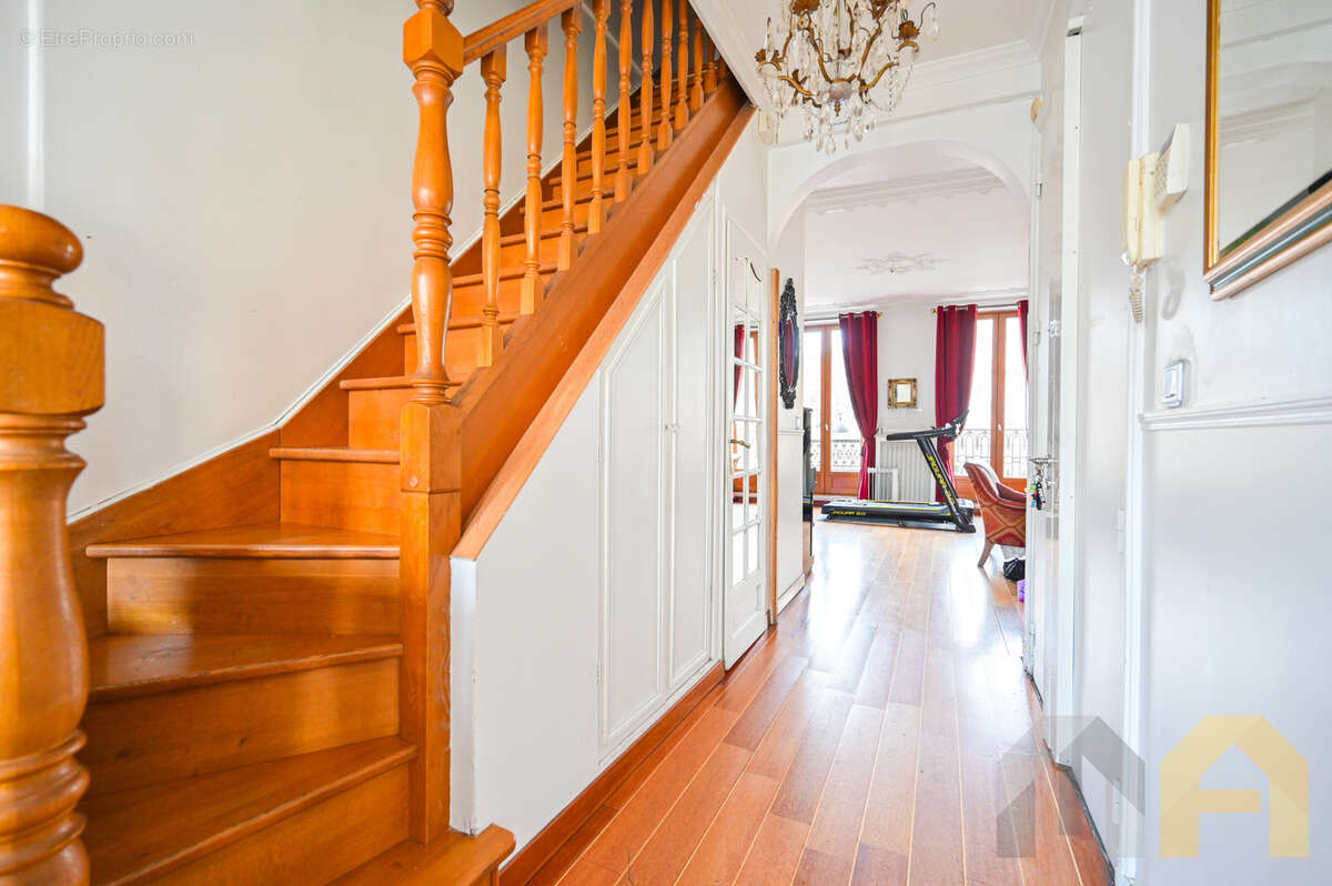 Appartement à PARIS-11E