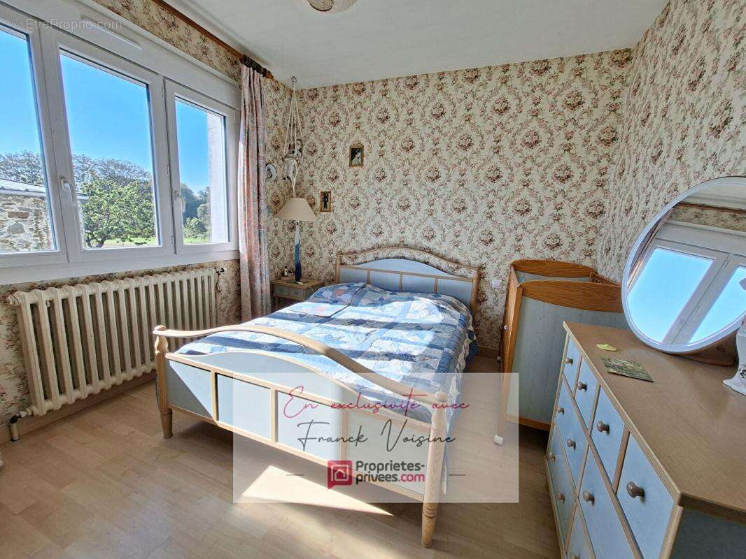 A VENDRE en exclusivité au Boupère, Maison de 190 m2 avec 4 chambres et 1 appartement sur un terrain de 1047 m2 env - photo 7