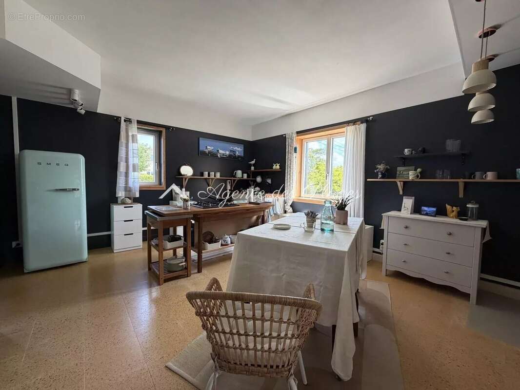 Maison à MESCHERS-SUR-GIRONDE