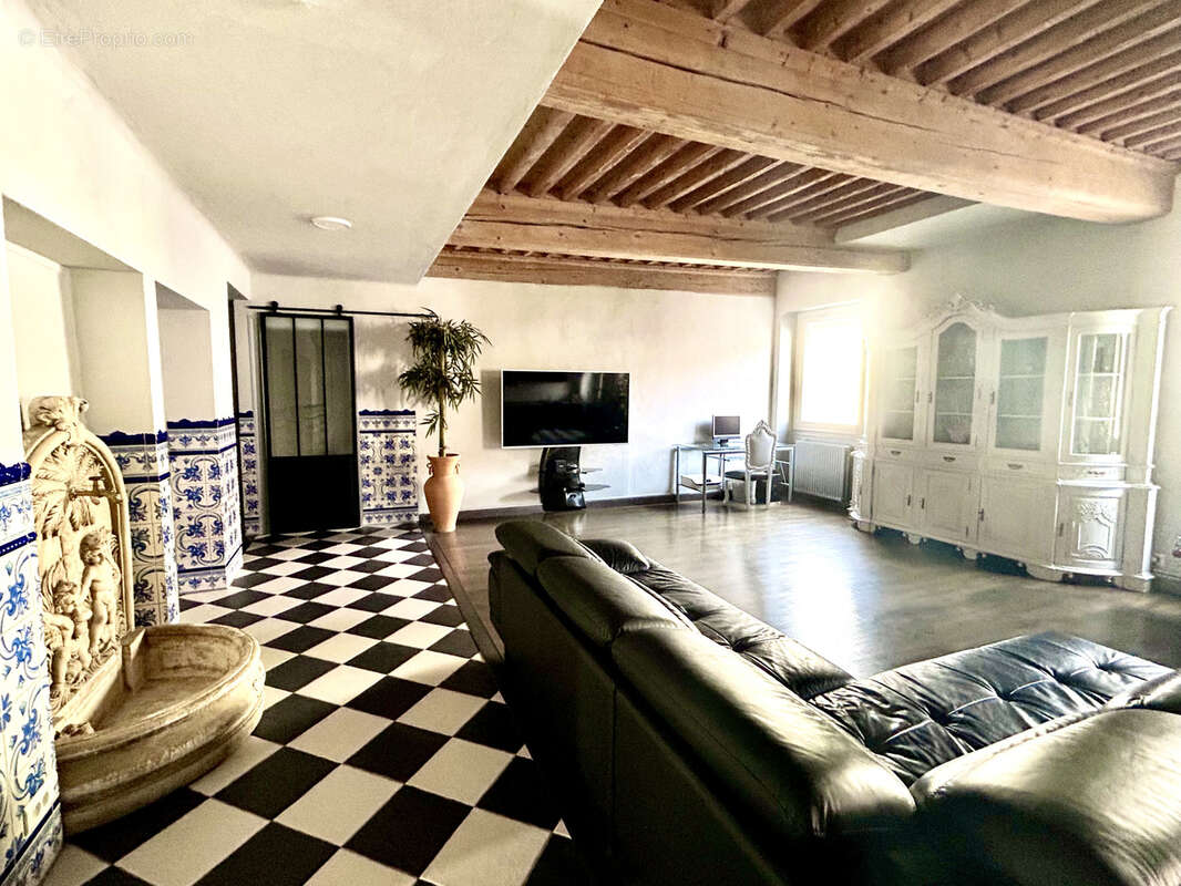 Appartement beaucoup de cachet dans immeuble ancien - photo 26