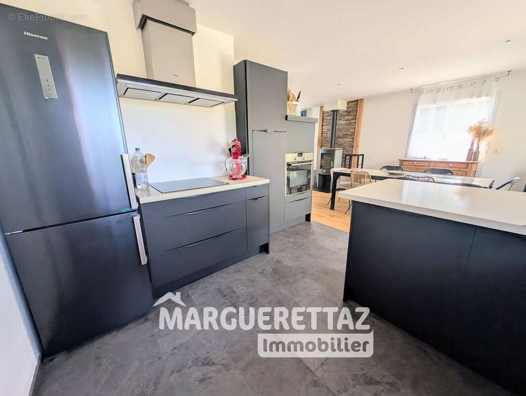 Maison récente T5 sur terrain plat et clôturé - photo 12