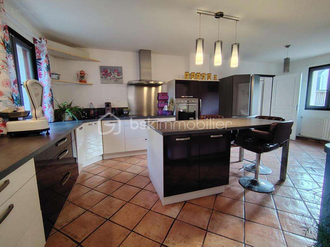 Maison à SAINT-LYPHARD