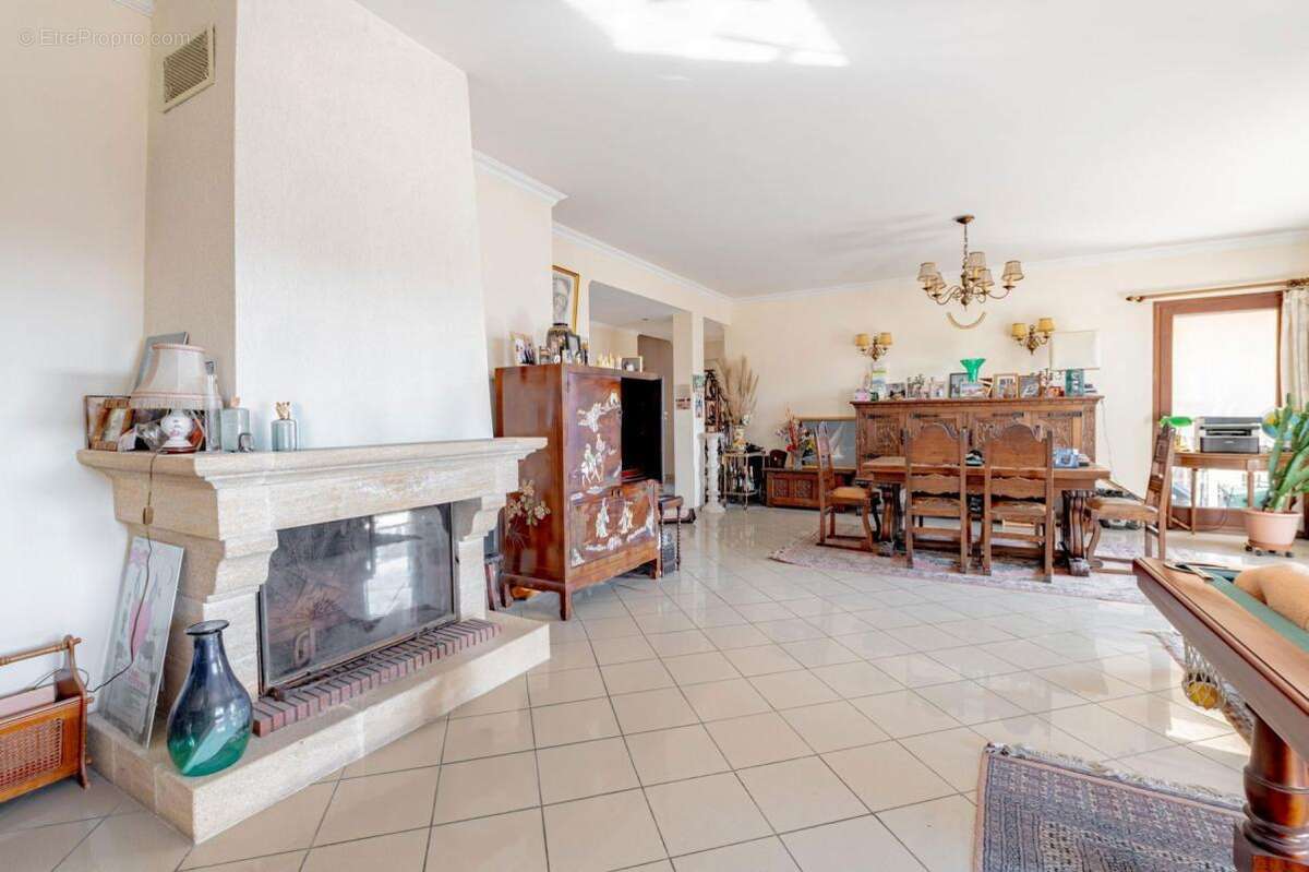 Appartement à LE RAINCY